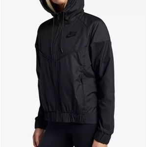 Nike Black Windrunner Hooded Jacket
XS